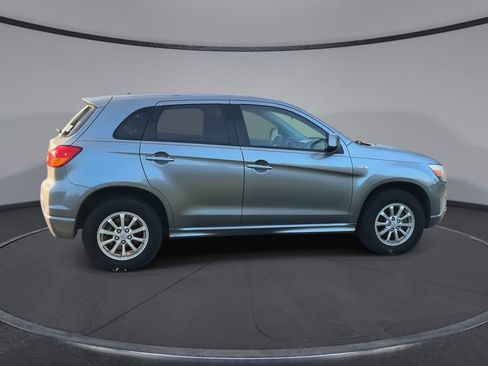 Used 2012 Mitsubishi Outlander Sport ES FWD image 9