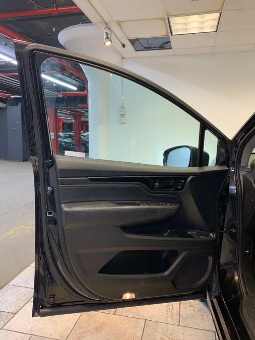 Used 2023 Honda Odyssey Touring image 16