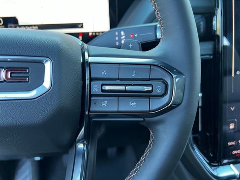 New 2026 GMC Yukon AT4 w/ AT4 Premium Package AWD/4WD image 21
