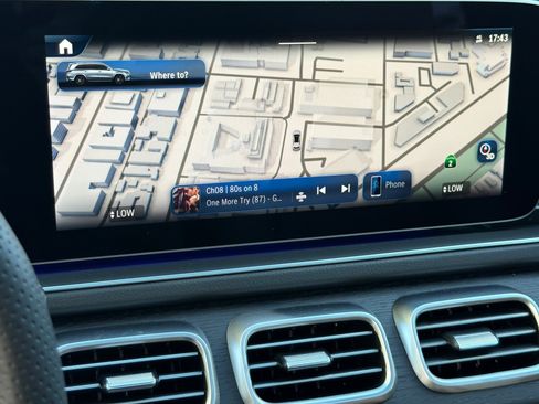 New 2026 Mercedes-Benz GLS 580 4MATIC image 19
