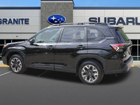 Used 2026 Subaru Forester Premium AWD/4WD image 8