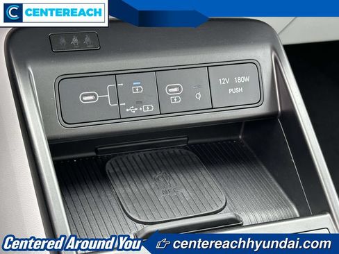 Used 2024 Hyundai Kona Limited AWD/4WD image 30