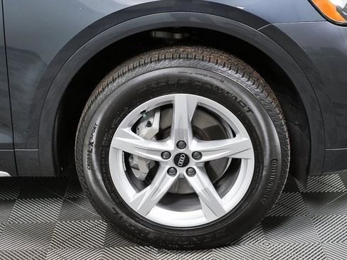 Used 2023 Audi Q5 2.0T Premium w/ Convenience Package image 37