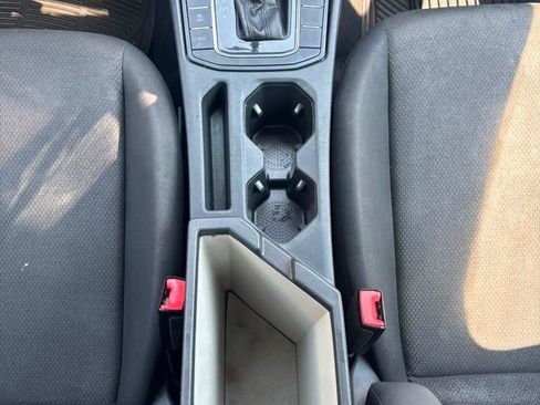 Used 2021 Volkswagen Jetta SE FWD image 26