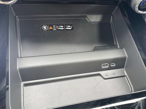 New 2026 Chevrolet Suburban Premier w/ Sun And Tow Package AWD/4WD image 26