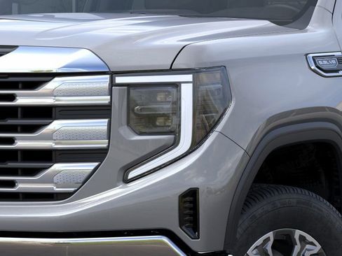 New 2026 GMC Sierra 1500 SLE image 15
