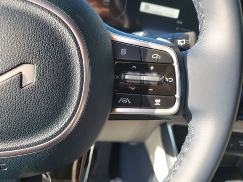 New 2026 Kia Carnival SX image 23