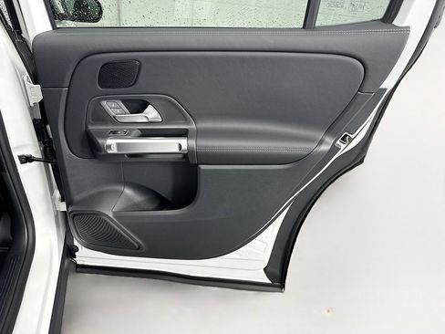 New 2026 Mercedes-Benz GLB 250 image 25