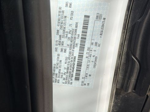 Used 2025 Ford Transit 250 148 High Roof RWD image 2