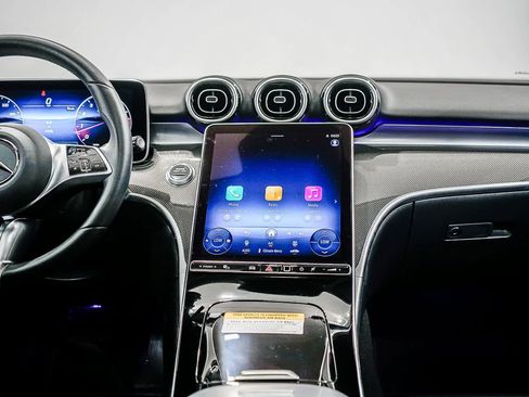 Used 2025 Mercedes-Benz C 300 Sedan image 13