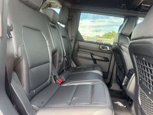 Used 2025 Ford Bronco Big Bend w/ Black Diamond Package AWD/4WD image 16