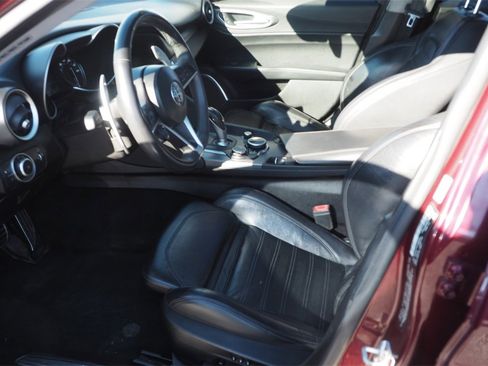 Used 2018 Alfa Romeo Giulia Ti Sport w/ Quick Order Package 22U Sport image 11