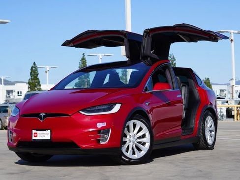 Used 2019 Tesla Model X Long Range image 3