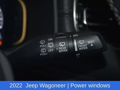 Used 2022 Jeep Wagoneer Series III w/ Premium Group I AWD/4WD image 12
