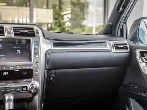 Used 2021 Lexus GX 460 Premium image 32