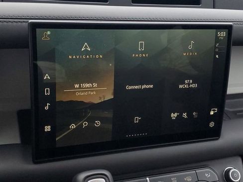 Certified 2025 Land Rover Defender 110 X-Dynamic SE image 28