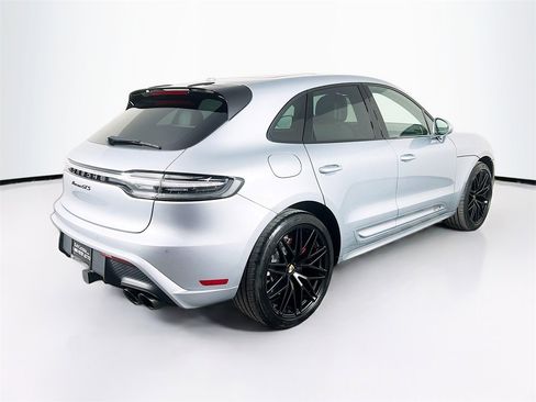 Used 2022 Porsche Macan GTS image 9