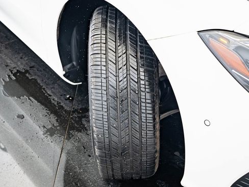 Certified 2025 Mercedes-Benz CLA 250 4MATIC image 38