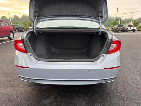 Used 2022 Honda Accord Touring image 4
