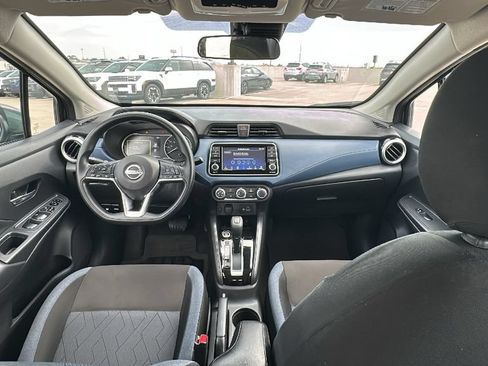 Used 2025 Nissan Versa SV FWD image 21