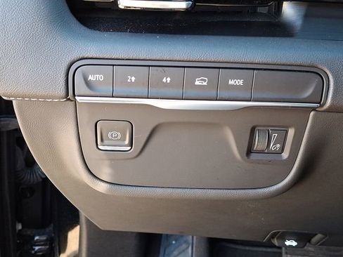 Certified 2023 Cadillac Escalade Premium Luxury image 24