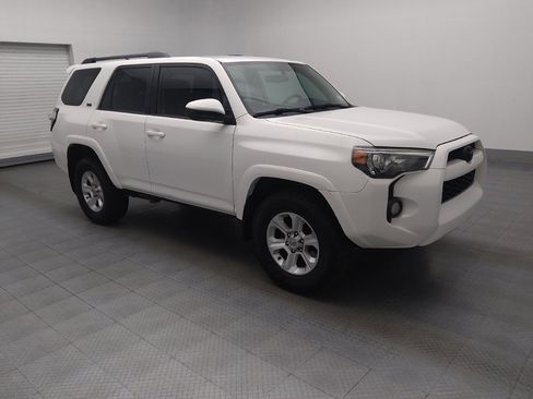 Used 2017 Toyota 4Runner SR5 image 11