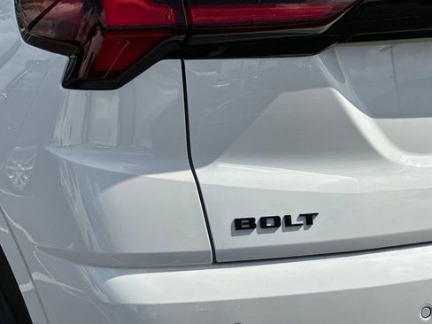 New 2027 Chevrolet Bolt LT w/ Comfort Package image 26