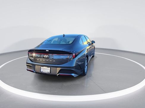 Used 2025 Hyundai Sonata SE FWD image 8
