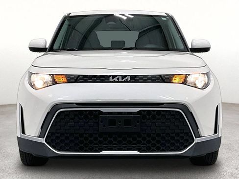 Used 2023 Kia Soul S FWD image 4