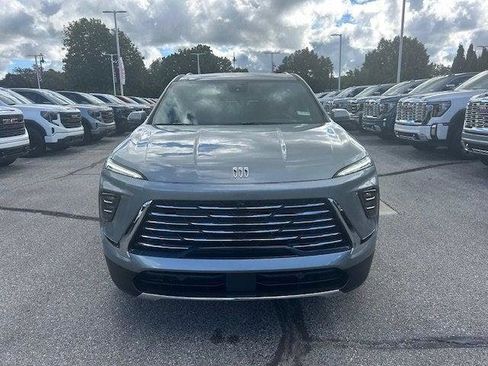 New 2026 Buick Enclave Preferred w/ Power Package image 10