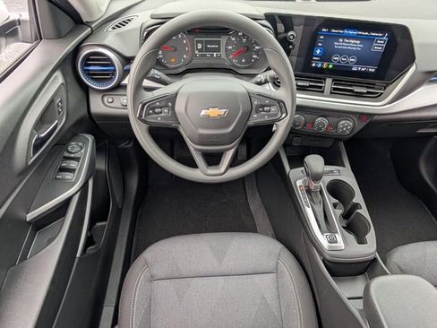 New 2026 Chevrolet Trax LS w/ LS Convenience Package image 7