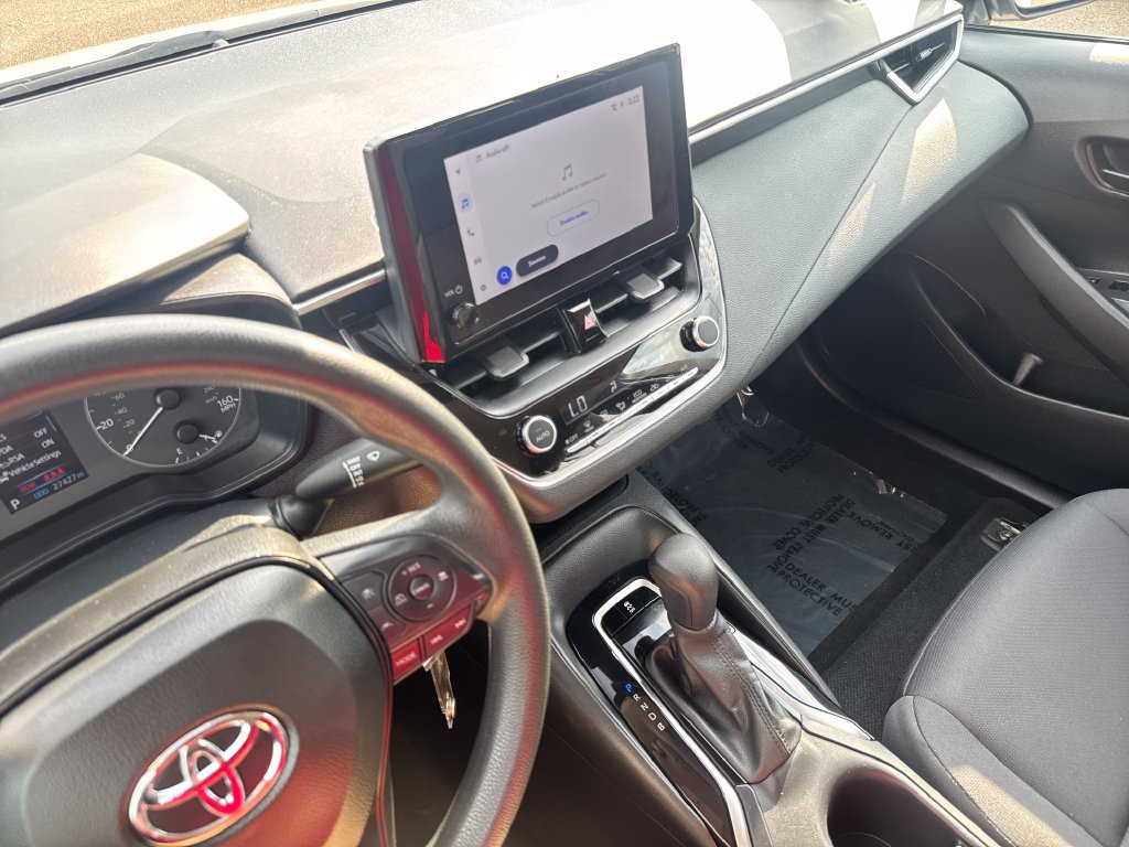 Used 2024 Toyota Corolla LE FWD image 21