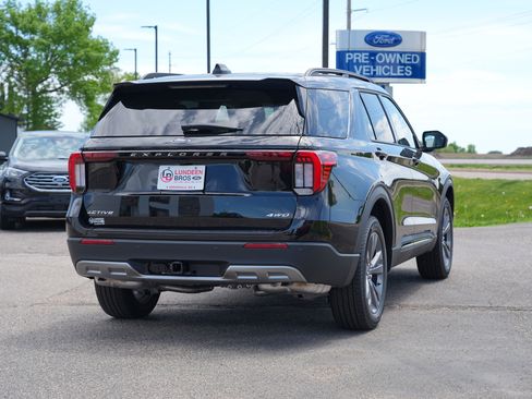 New 2026 Ford Explorer Active w/ Active Comfort Package AWD/4WD image 3