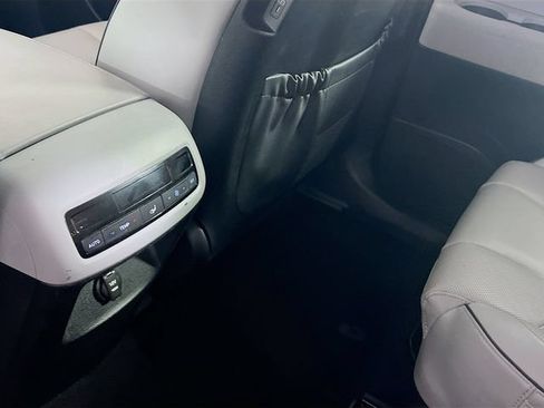 Used 2024 Hyundai Palisade SEL FWD image 24