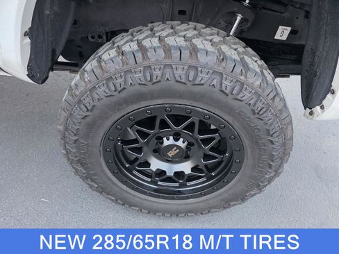 Used 2021 Toyota Tacoma SR5 image 9