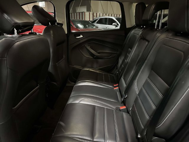 Used 2019 Ford Escape SEL AWD/4WD image 16