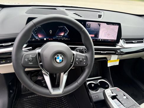 New 2026 BMW X1 xDrive28i w/ Technology Package AWD/4WD image 10