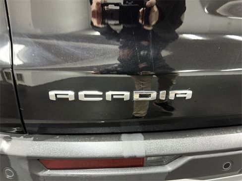 Certified 2025 GMC Acadia Elevation image 32