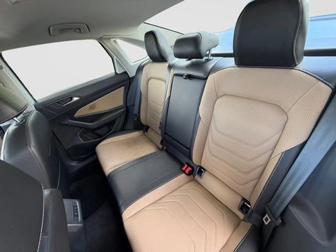 Used 2021 Volkswagen Jetta SEL Premium FWD image 15