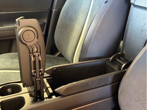 Used 2023 Fisker Ocean Extreme image 22