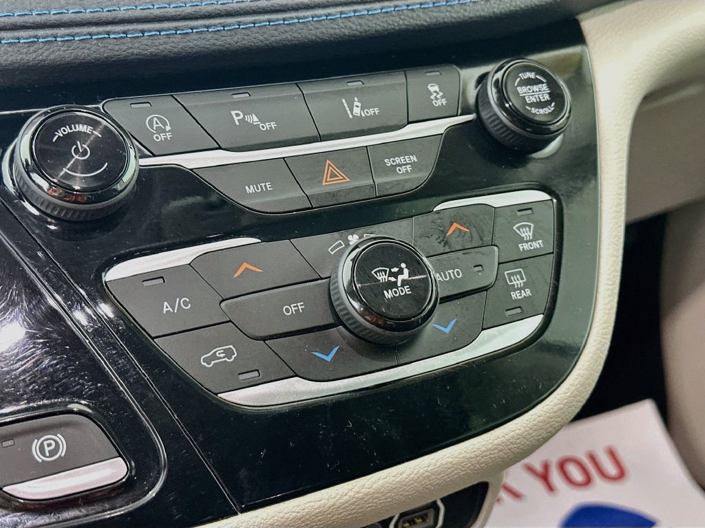 Certified 2021 Chrysler Pacifica Touring-L w/ Uconnect Theater Family Group AWD/4WD image 24