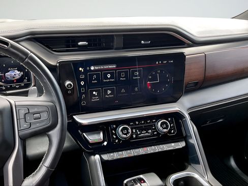 Used 2024 GMC Sierra 1500 Denali Ultimate AWD/4WD image 9