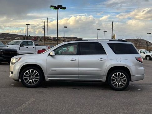 Used 2014 GMC Acadia Denali image 2