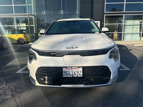 Used 2023 Kia Niro Wave image 8