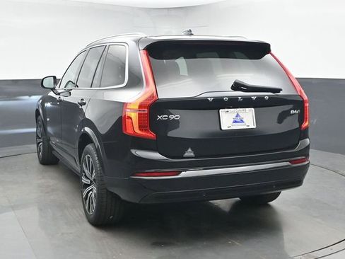 Used 2023 Volvo XC90 B6 Core w/ Protection Package Premier AWD/4WD image 8