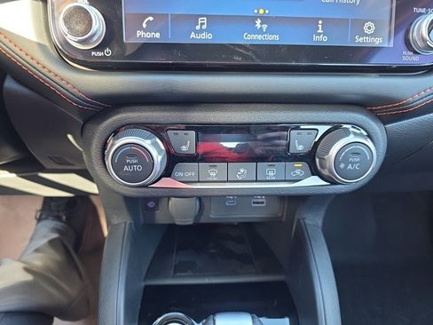 New 2025 Nissan Versa SR image 25