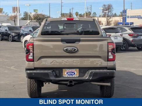New 2025 Ford Ranger Lariat w/ Black Appearance Package image 4