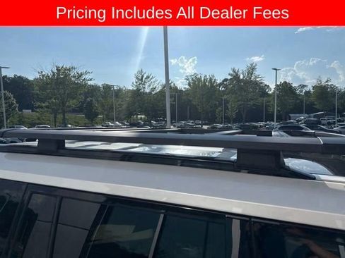 Used 2024 Lexus GX 550 w/ Accessory Package (31) AWD/4WD image 12