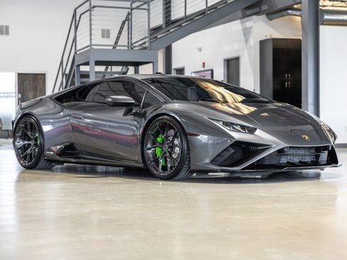 Used 2021 Lamborghini Huracan EVO RWD image 8