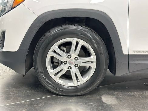 Used 2020 GMC Terrain SLE FWD image 23
